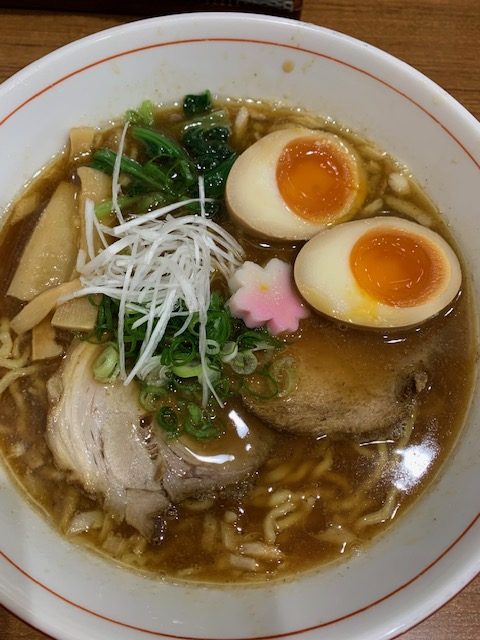 しょうゆラーメン煮卵トッピング